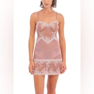 Wacoal Embrace Lace Woodrose Mauve Chalk Chemise Size Medium
